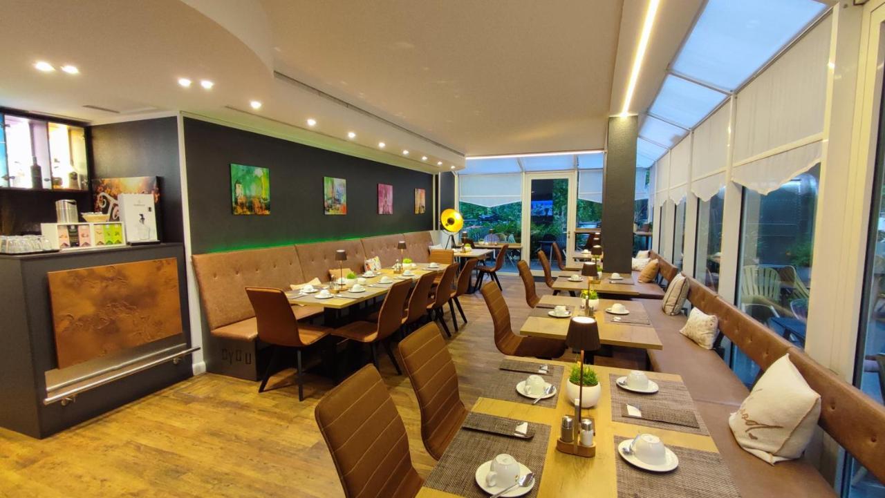 C-You Hotel קמניץ מראה חיצוני תמונה