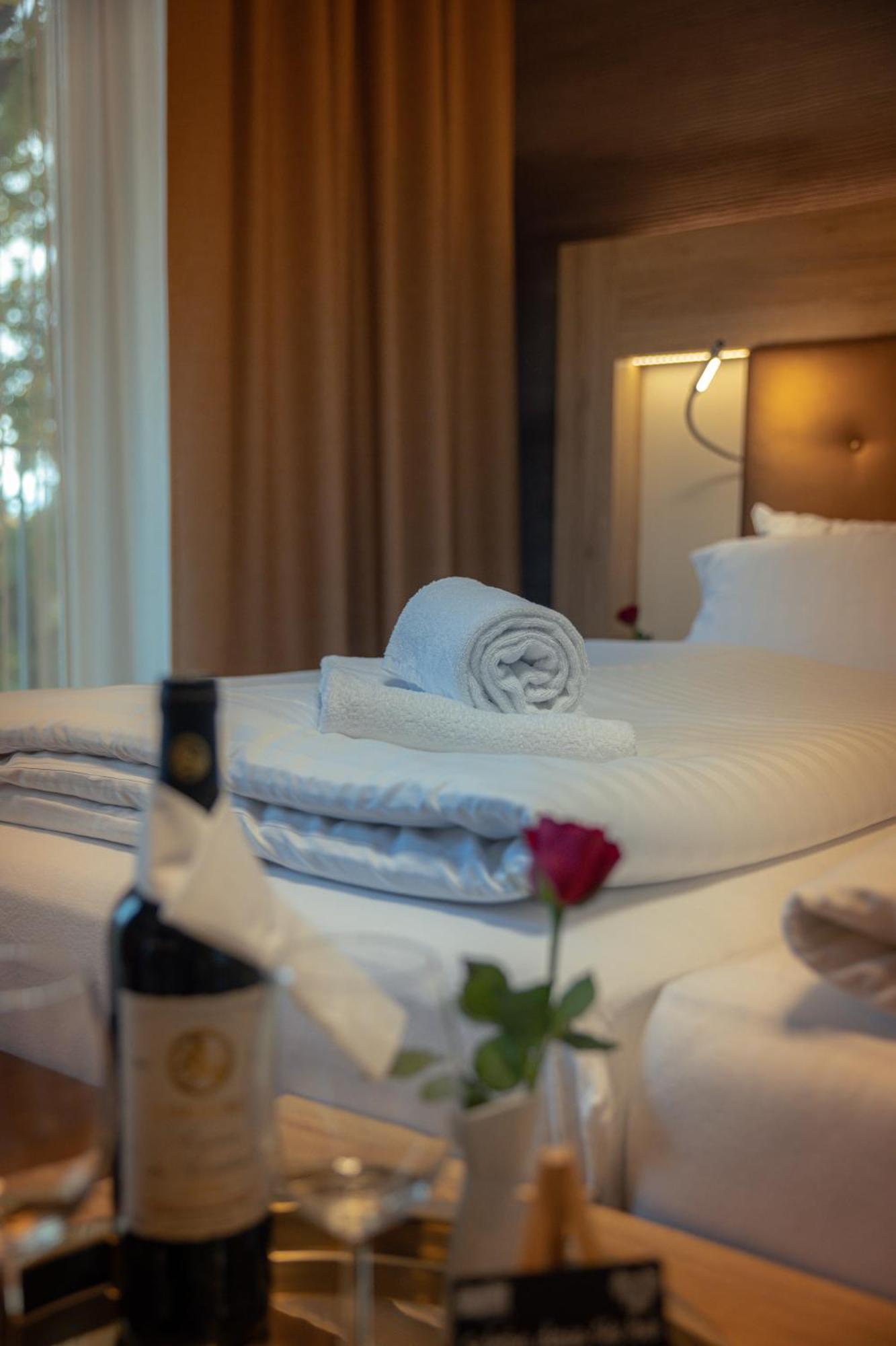 C-You Hotel קמניץ מראה חיצוני תמונה