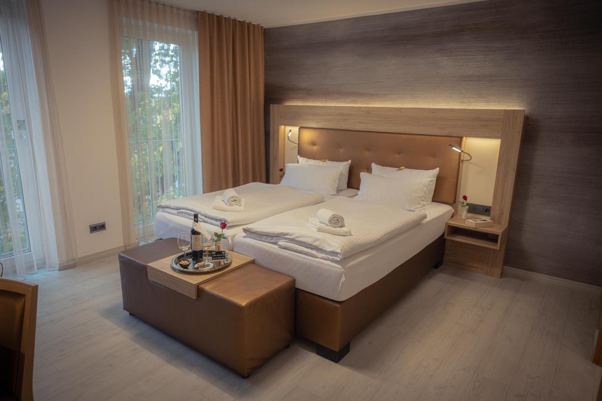 C-You Hotel קמניץ מראה חיצוני תמונה