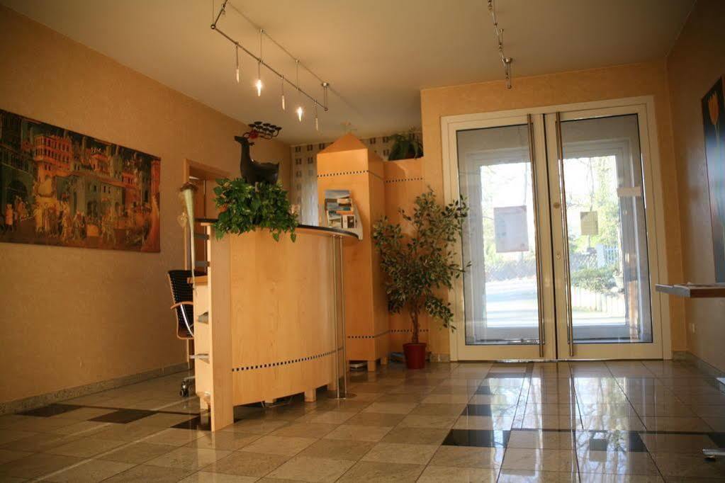 C-You Hotel קמניץ מראה חיצוני תמונה