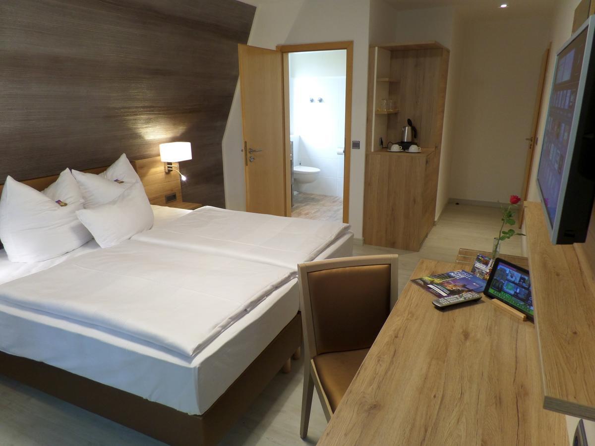 C-You Hotel קמניץ מראה חיצוני תמונה