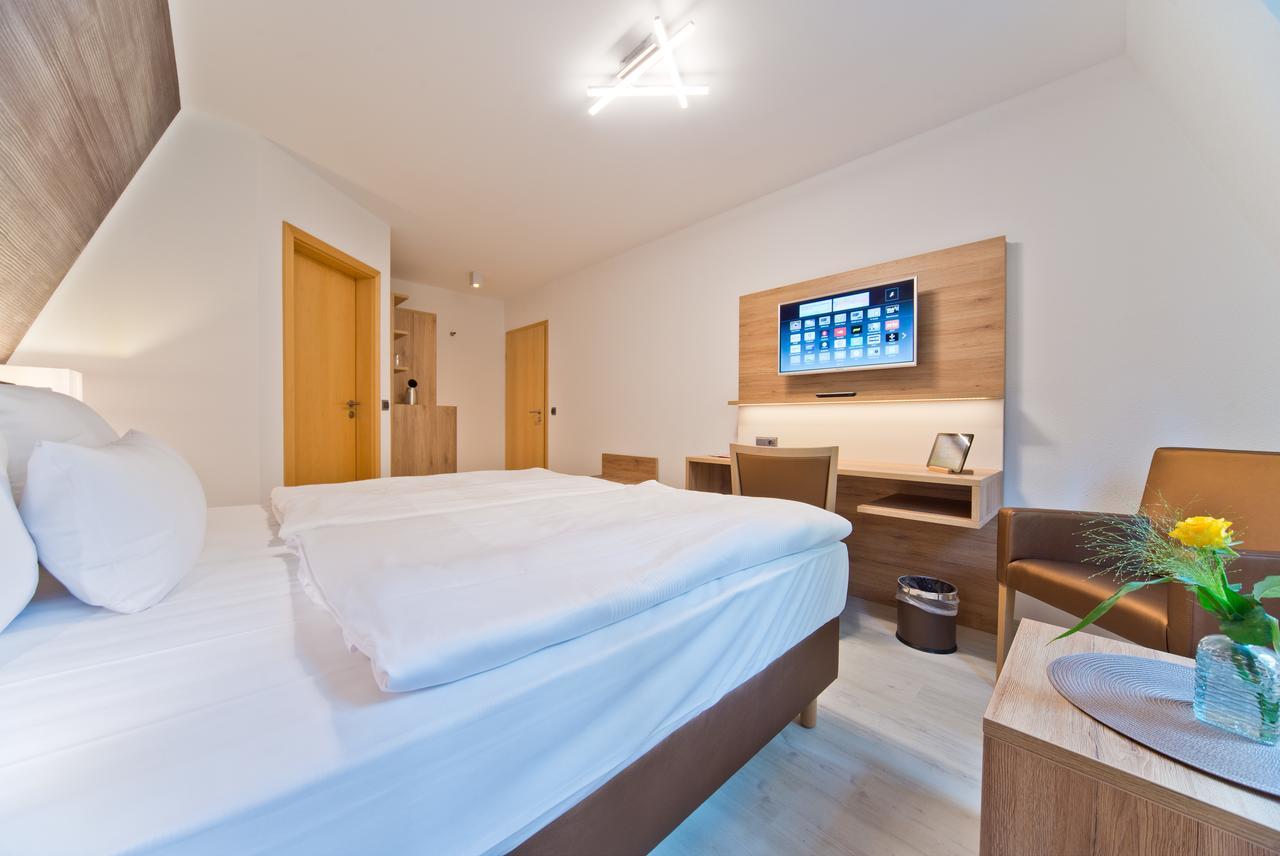 C-You Hotel קמניץ מראה חיצוני תמונה